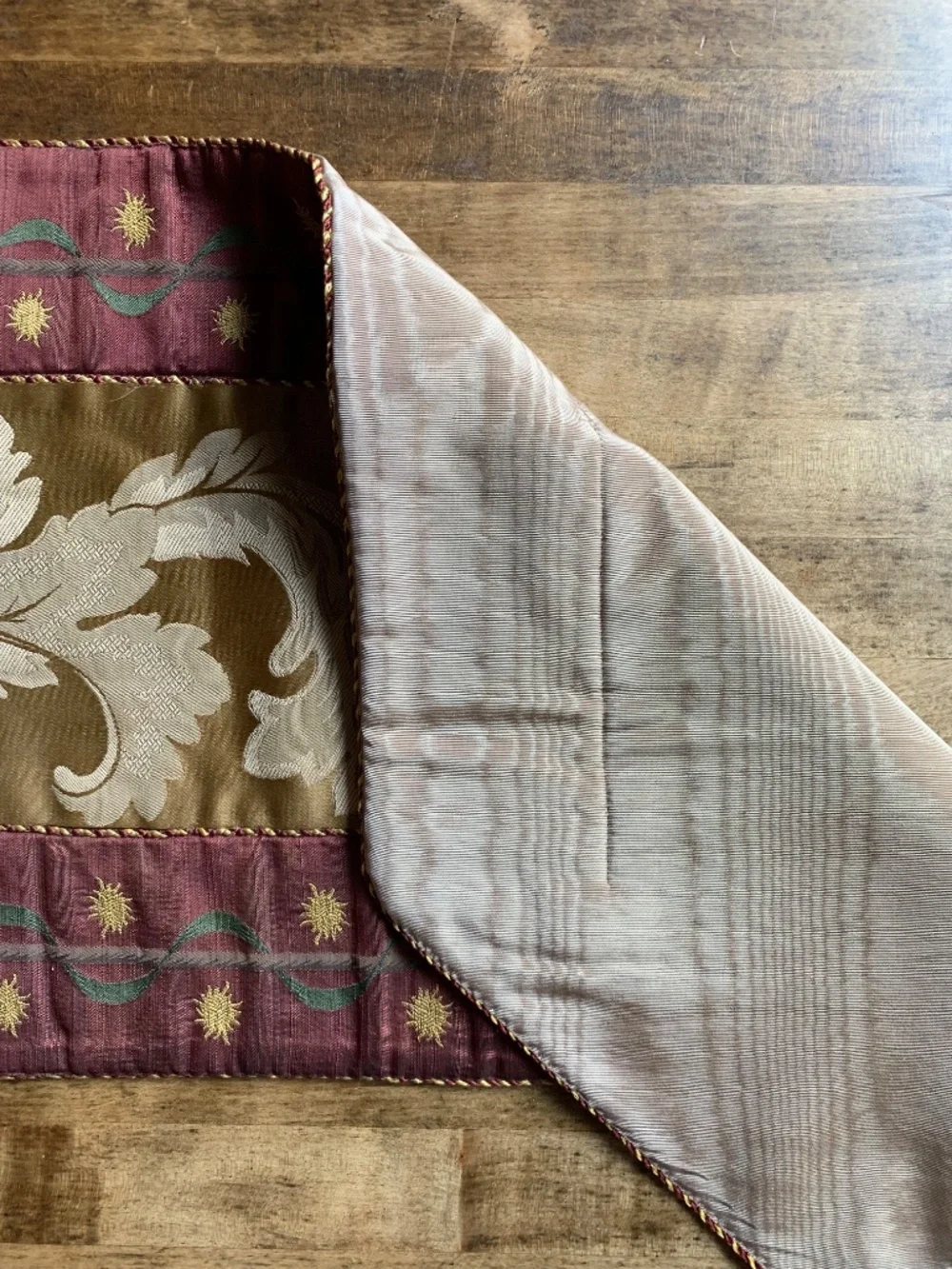 Vintage Burgundy Gold Jacquard Damask Table Runner 14x70 Elegant Holiday Dining